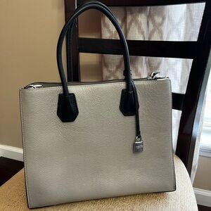 Michael Kors tote